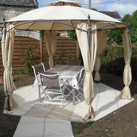 Au Repos Saint-Jean Bed & Breakfast Chinon Exterior photo